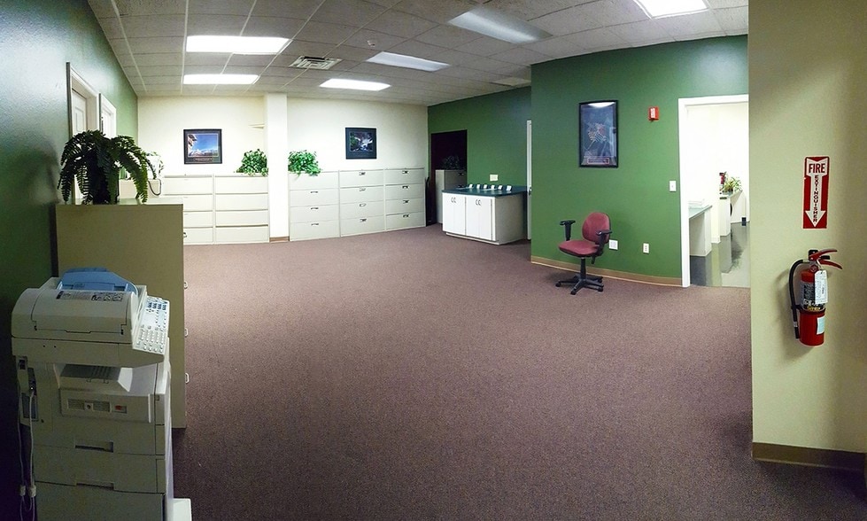 1625 Manatee Ave E, Bradenton, FL for sale - Building Photo - Image 3 of 13