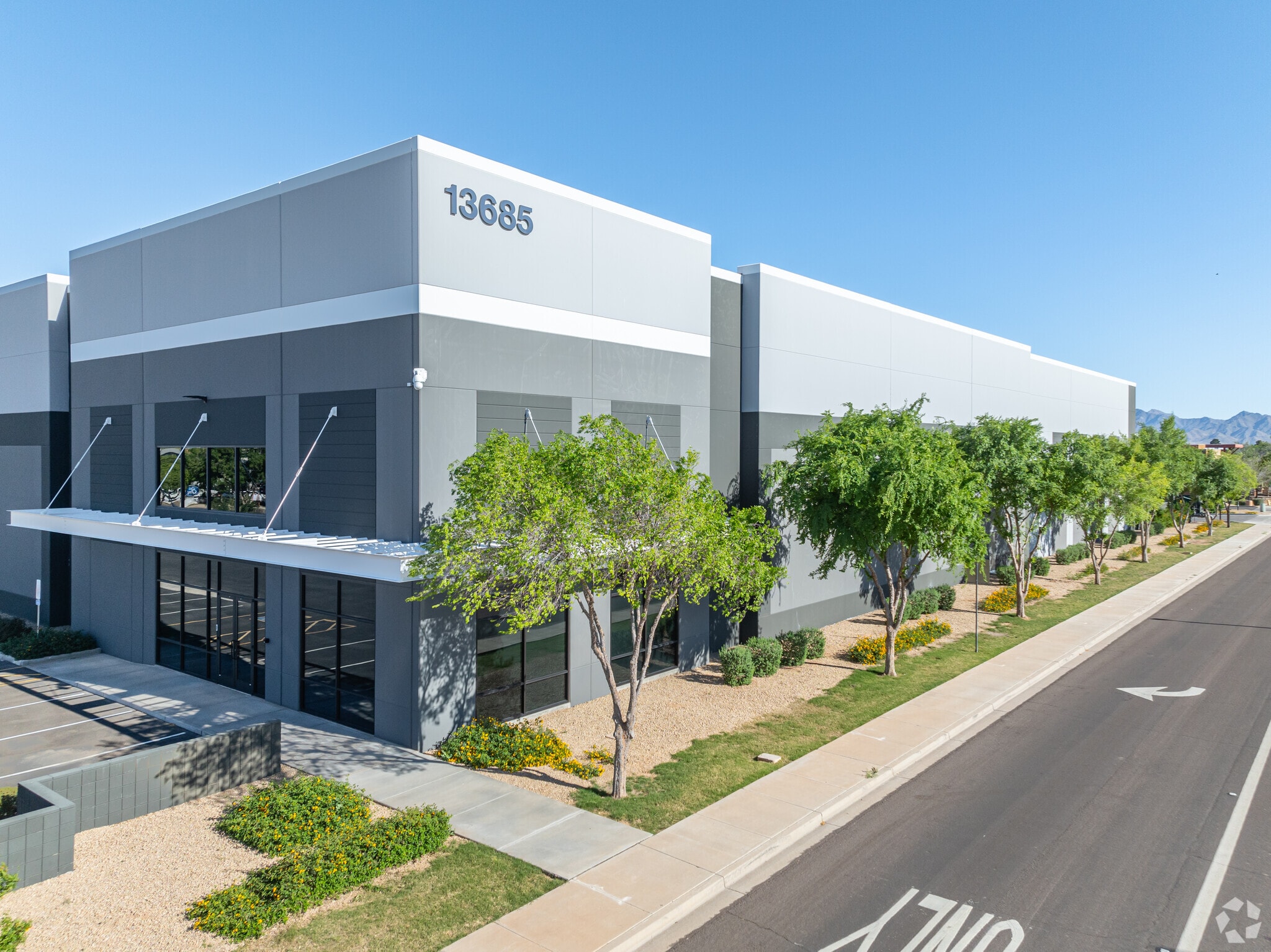 13685 W Test Dr, Goodyear, AZ for lease Primary Photo- Image 1 of 8