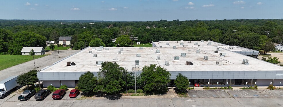 3101 Woodlawn Blvd, Denison, TX à louer - Photo du bâtiment - Image 3 de 10