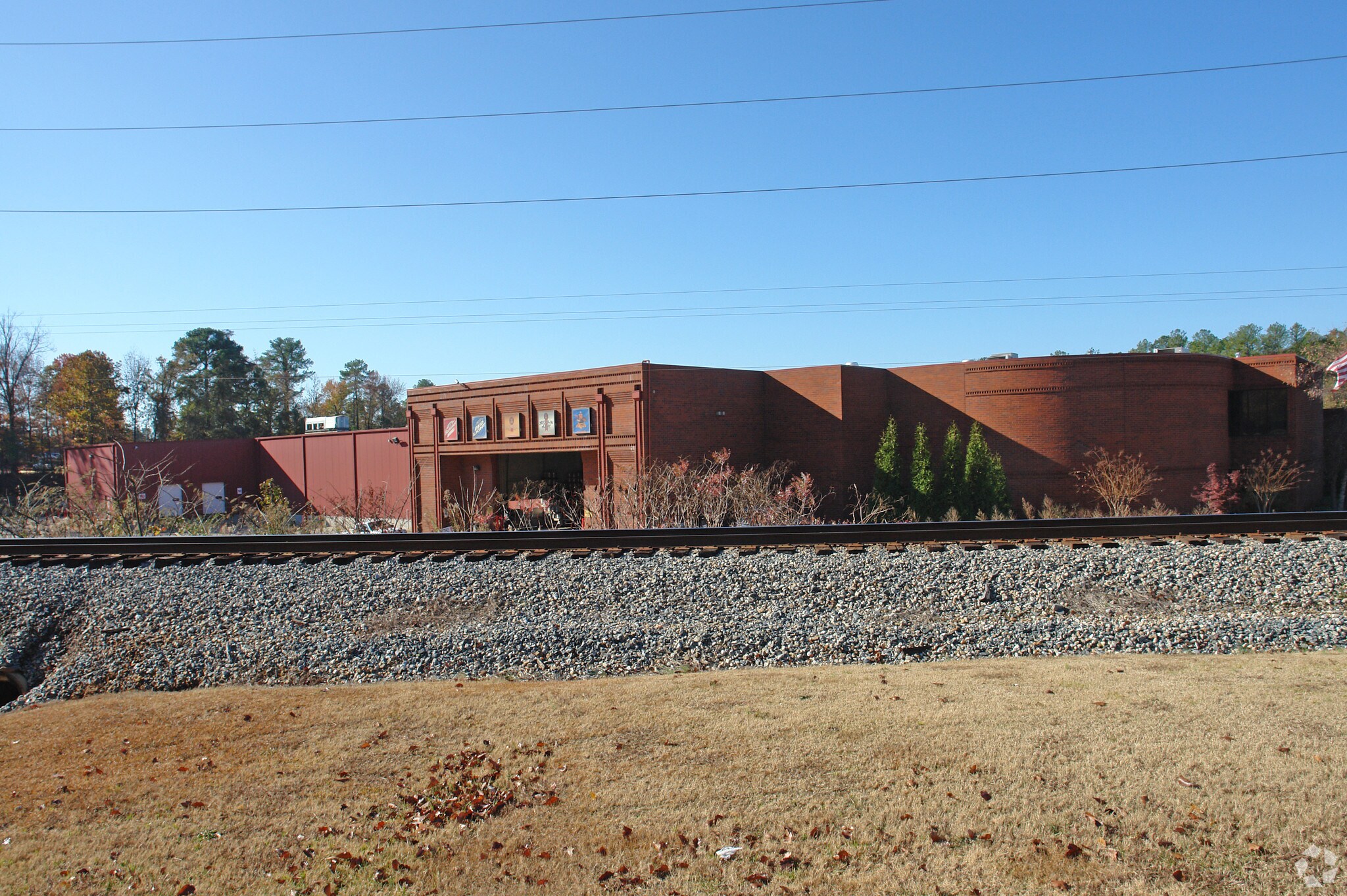 1375 Beverage Dr, Stone Mountain, GA for lease Primary Photo- Image 1 of 6