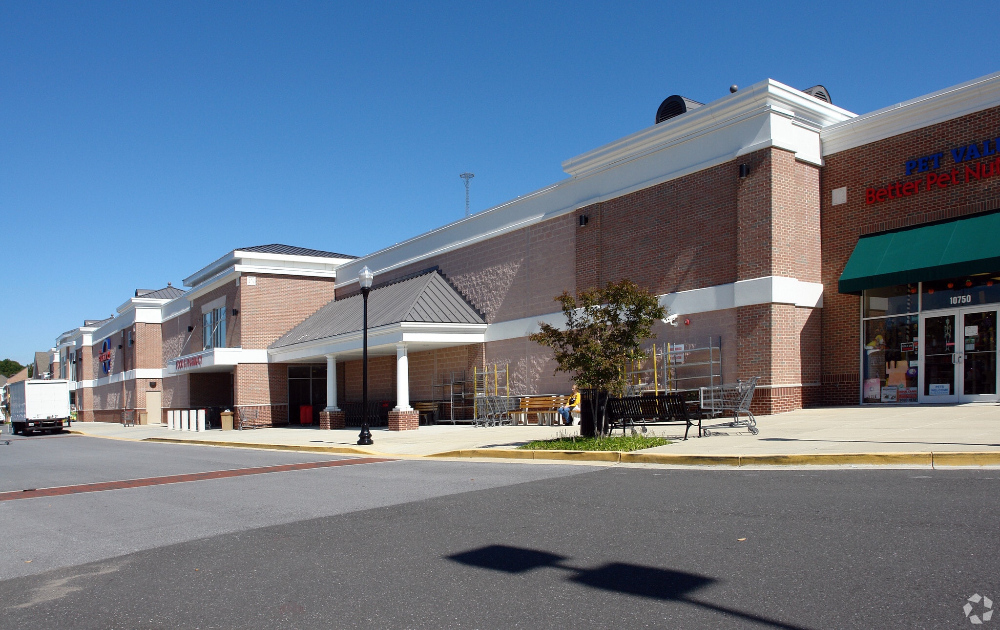 10600-10850 Southern Maryland Blvd, Dunkirk, MD for lease Primary Photo- Image 1 of 6