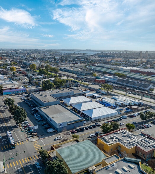1301 30th Ave, Oakland, CA for sale - Building Photo - Image 3 of 4