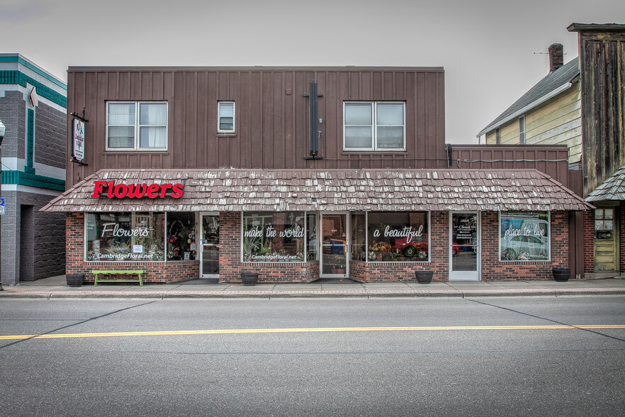 120 Main St N, Cambridge, MN à vendre - Photo du bâtiment - Image 1 de 1