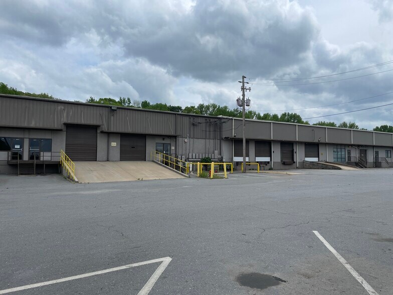 1900 W 65th St, Little Rock, AR à louer - Photo du bâtiment - Image 2 de 10