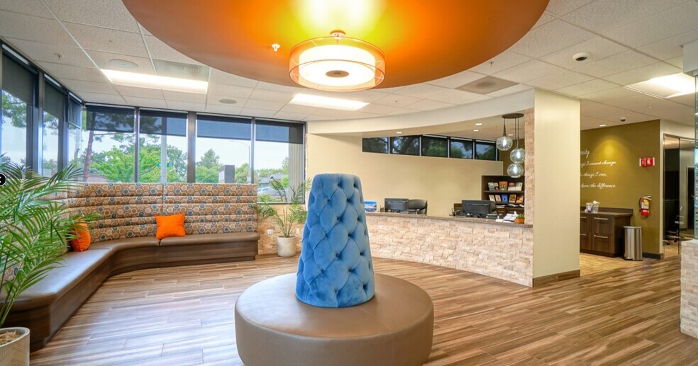 1309 S Mary Ave, Sunnyvale, CA à louer - Photo du bâtiment - Image 2 de 7