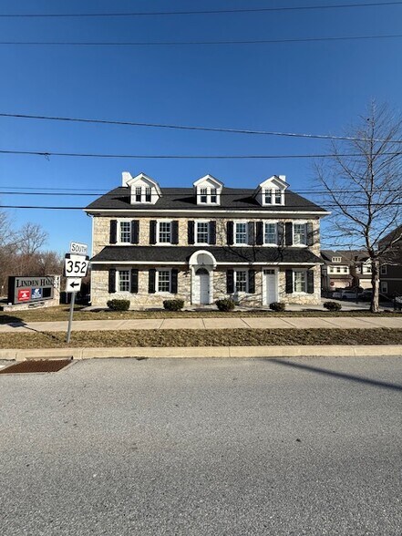 433 Lancaster Ave, Malvern, PA à louer - Photo du bâtiment - Image 1 de 18