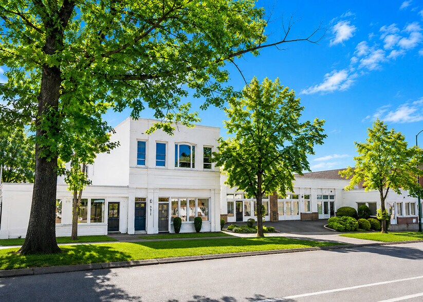 720 Market St, Kirkland, WA à louer - Photo du bâtiment - Image 3 de 9