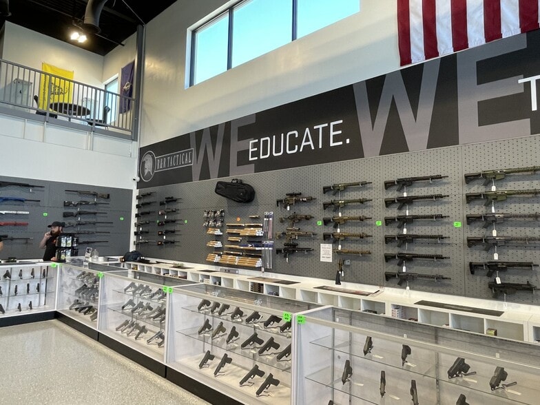 227 E Crossroads Blvd, Saratoga Springs, UT for sale - Interior Photo - Image 2 of 16