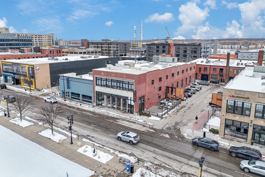 1420 Locust St, Des Moines, IA à louer - Aérien - Image 2 de 5