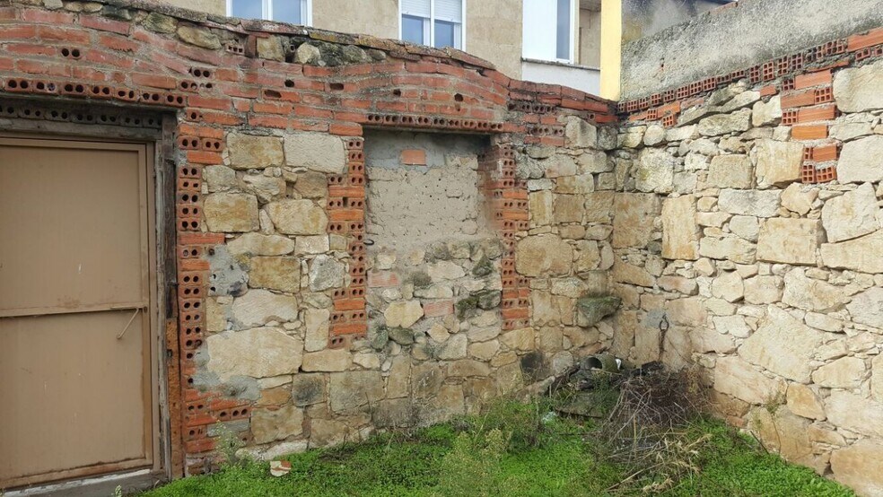 Land in Villamayor, Salamanca for sale - Primary Photo - Image 1 of 7