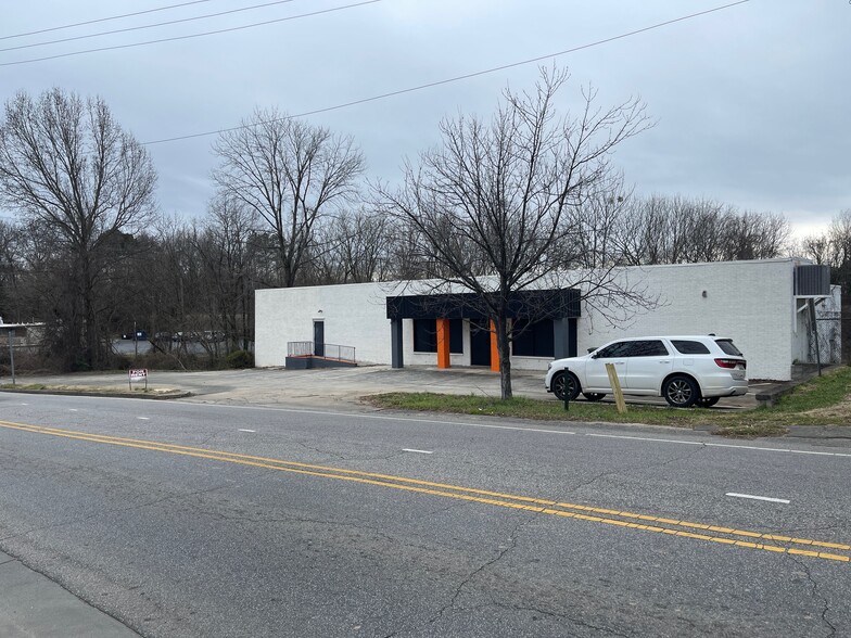 811 N Charlotte Ave, Monroe, NC for sale - Building Photo - Image 1 of 1