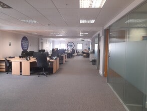 10 Bankhead Cswy S, Edinburgh for lease Interior Photo- Image 1 of 2