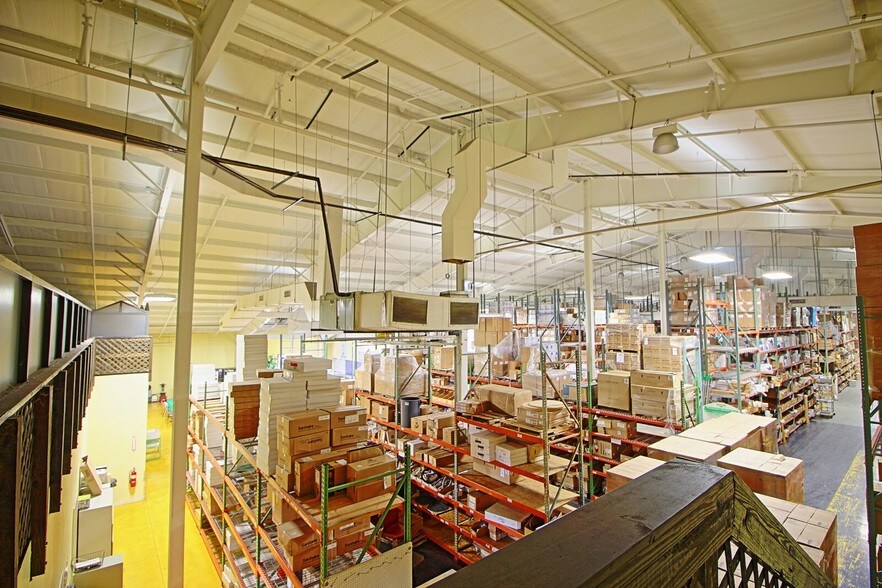 12180 Metro Pky, Fort Myers, FL à vendre - Photo intérieure - Image 2 de 21