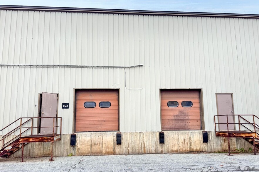 179 Commerce St, Williston, VT à vendre - Photo du bâtiment - Image 2 de 14