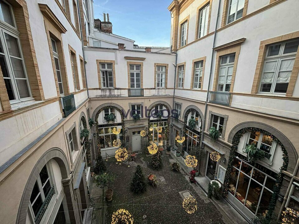 9 Rue Saint Antoine Du T, Toulouse à louer Photo du bâtiment- Image 1 de 6