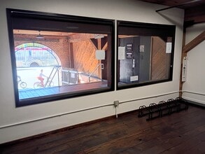 350 Townsend St, San Francisco, CA for lease Interior Photo- Image 2 of 10