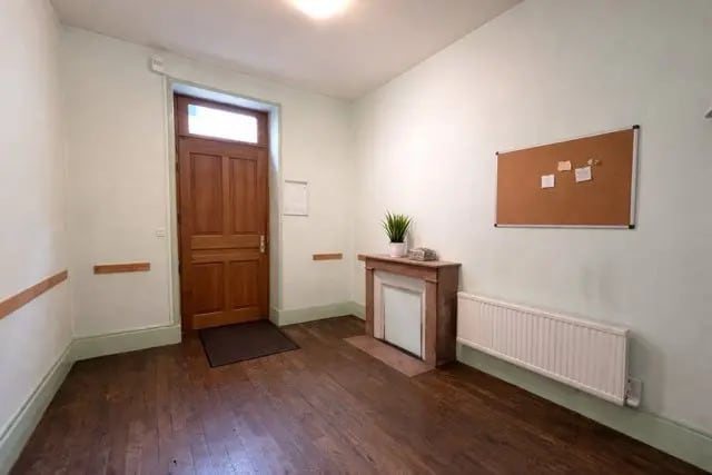 Office in Chalon-sur-Saône for lease - Interior Photo - Image 1 of 3