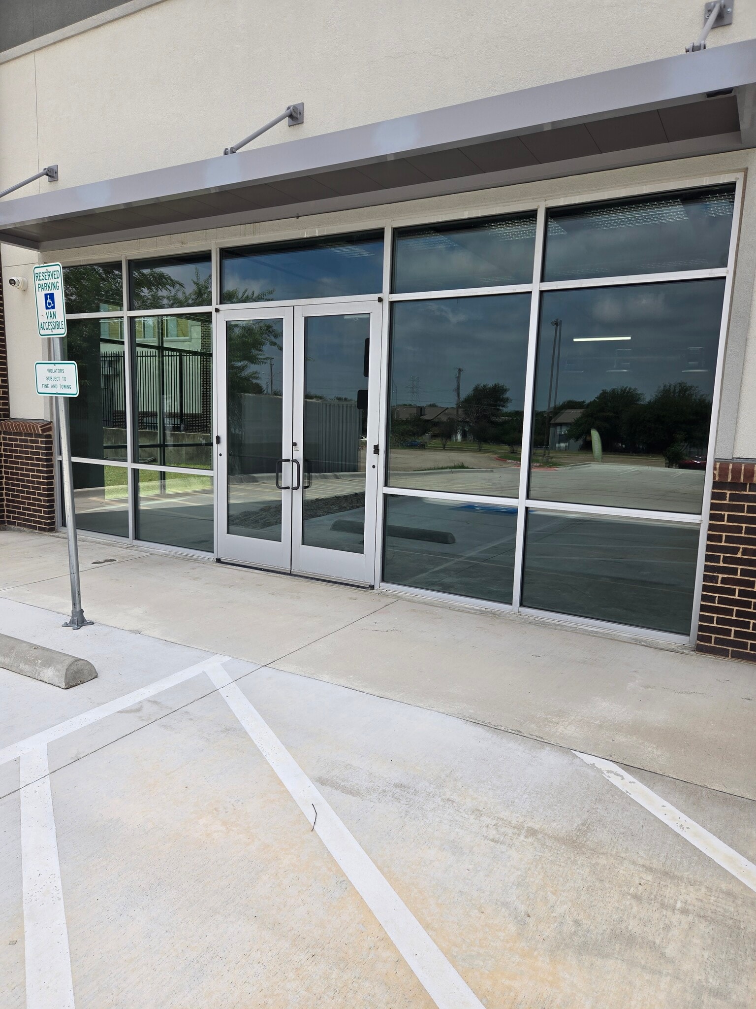 4925 Denton Hwy, Haltom City, TX à louer Photo intérieure- Image 1 de 3