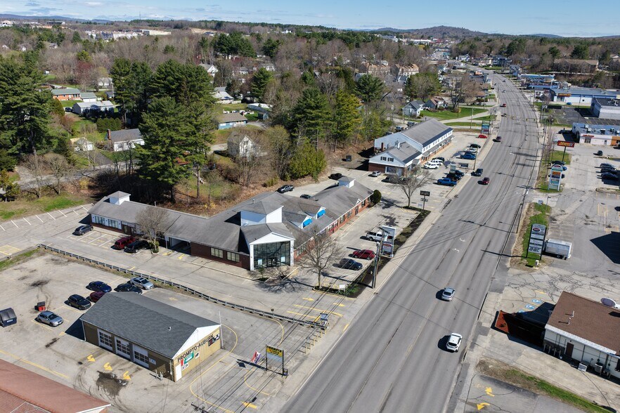 232 Center St, Auburn, ME for lease - Primary Photo - Image 1 of 9