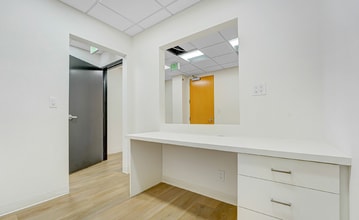 11600 Wilshire Blvd, Los Angeles, CA for lease Interior Photo- Image 2 of 6