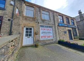 Plus de détails pour 48 High St, Oldham - Vente au détail à vendre