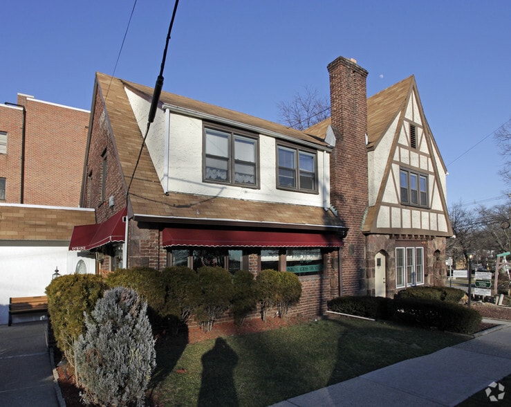 55-63 Cedar Ln, Teaneck, NJ for lease - Primary Photo - Image 1 of 3