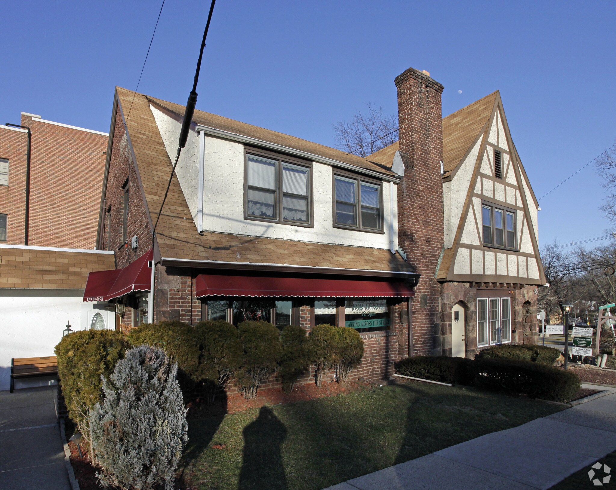 55-63 Cedar Ln, Teaneck, NJ à louer Photo principale- Image 1 de 4