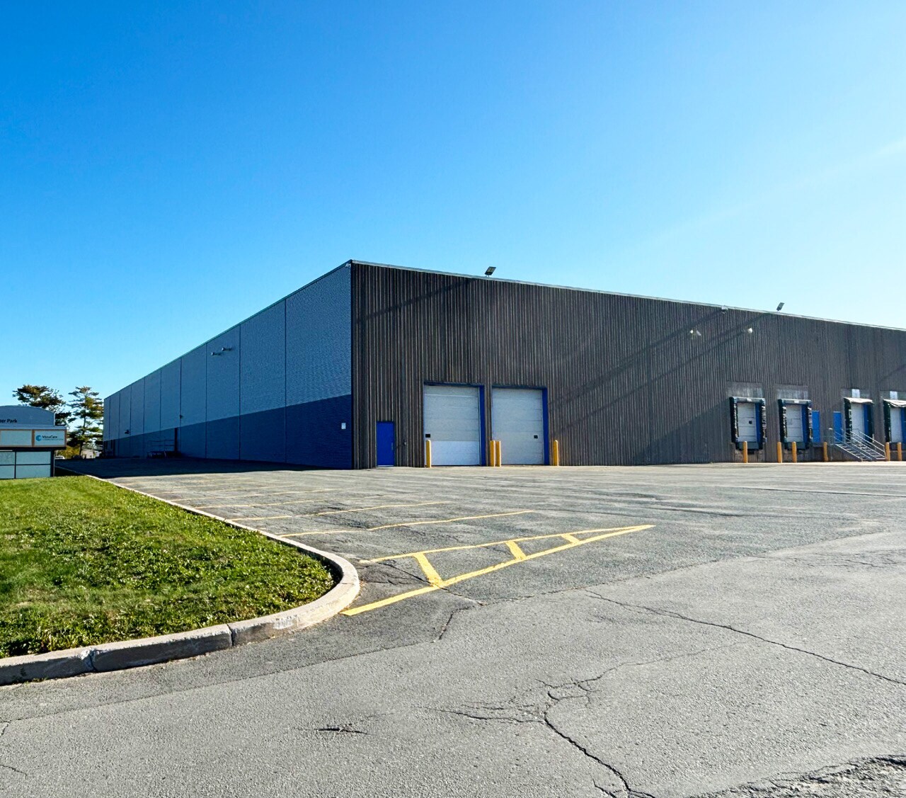 200 Bluewater Rd, Bedford, NS for lease Primary Photo- Image 1 of 2