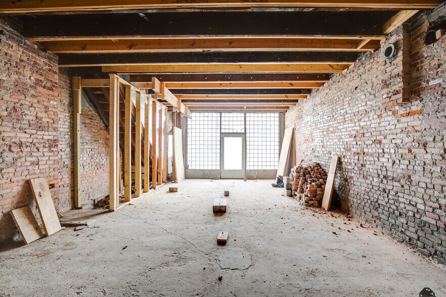 207 Poythress Street, Hopewell, VA à louer - Photo du bâtiment - Image 3 de 48