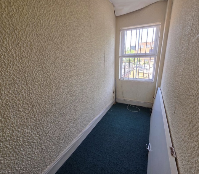 1887 Pershore Rd, Birmingham for sale - Interior Photo - Image 2 of 36