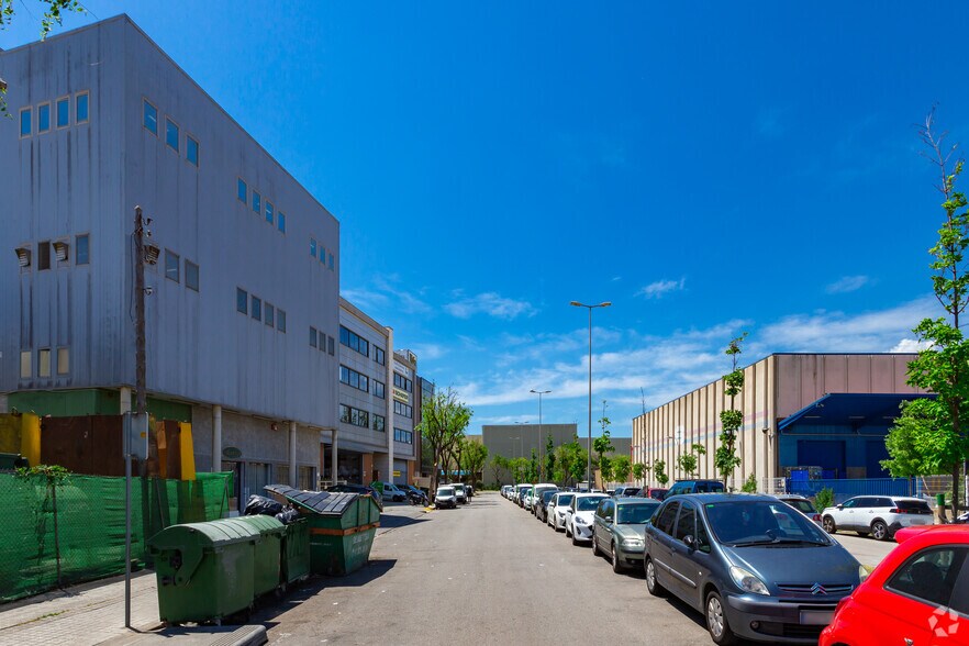 Bureau dans L'Hospitalet de Llobregat, Barcelona à louer - Photo du bâtiment - Image 3 de 4