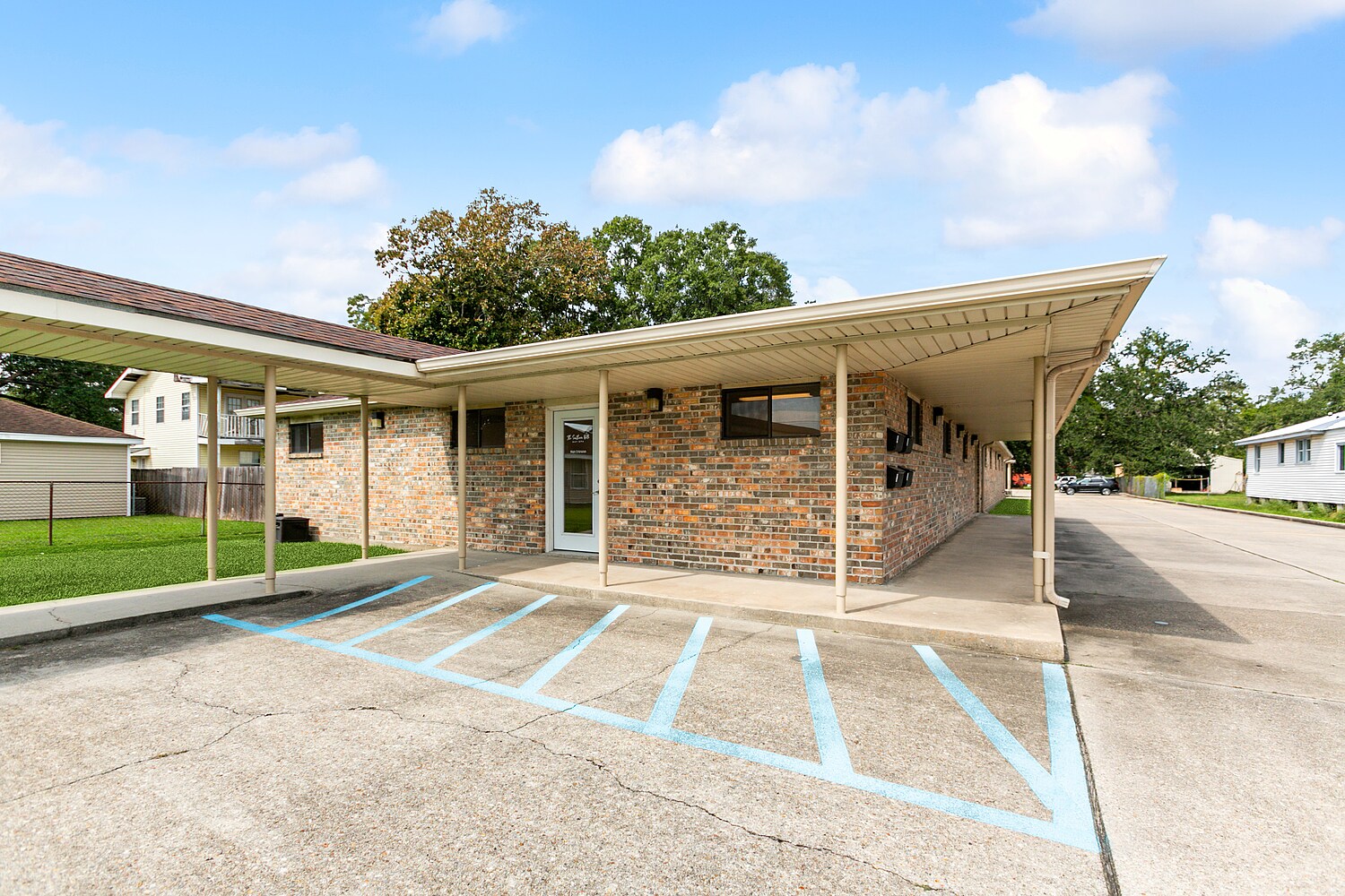 8656 Highway 23, Belle Chasse, LA à louer Photo du bâtiment- Image 1 de 14