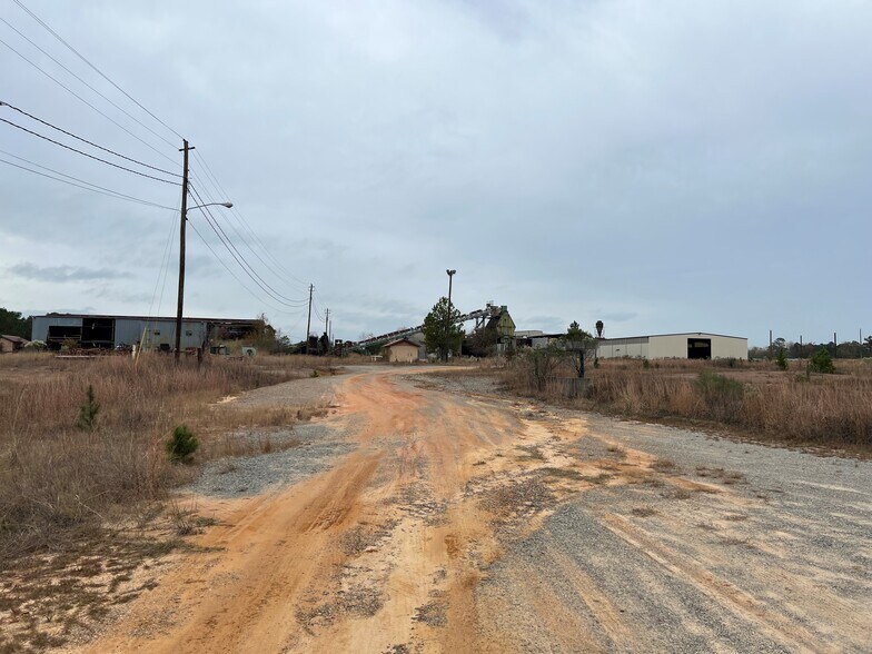 341 Golden Isles Pkwy, Mc Rae Helena, GA à vendre - Photo du bâtiment - Image 3 de 9