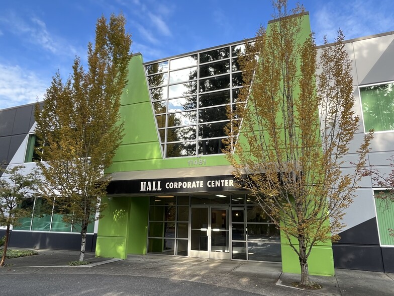 11481 SW Hall Blvd, Tigard, OR for lease - Building Photo - Image 3 of 4