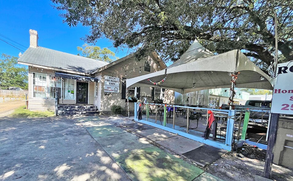 2206 Government St, Mobile, AL à vendre - Photo du bâtiment - Image 1 de 8