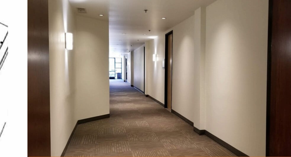 21015 Pathfinder Rd, Diamond Bar, CA à louer - Hall d’entrée - Image 2 de 7