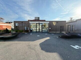 Plus de détails pour 86 Front St, Hempstead, NY - Commerce de détail à vendre