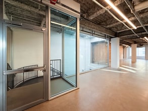 855 W Belmont Ave, Chicago, IL à louer Photo intérieure- Image 2 de 7