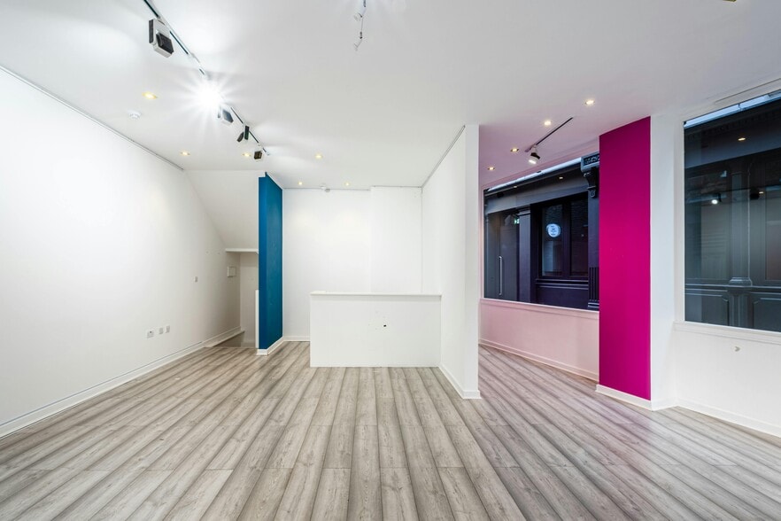 32 Artillery Ln, London for lease - Interior Photo - Image 3 of 19