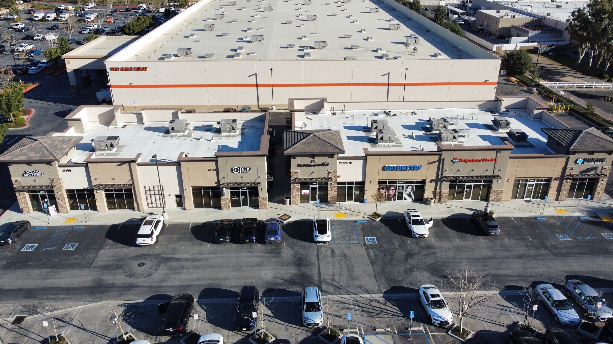 25160-25176 Rye Canyon Rd, Valencia, CA for lease Primary Photo- Image 1 of 2