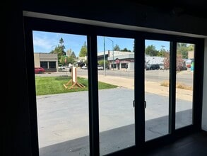 1206-1210 E Sherman Ave, Coeur d'Alene, ID for lease Building Photo- Image 2 of 11