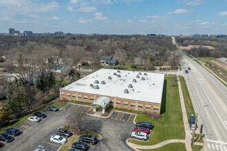 3800 Highland Ave, Downers Grove, IL - Aérien  Vue de la carte - Image1