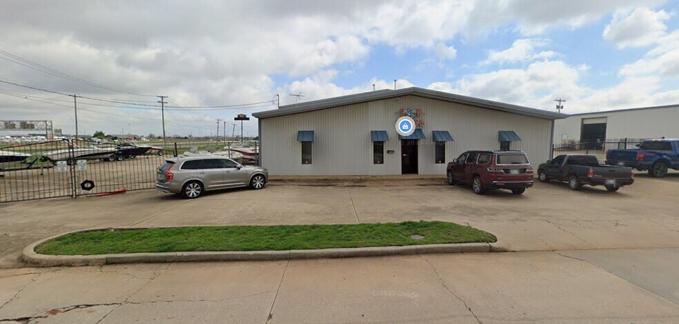 3234 E I 240 Service Rd, Oklahoma City, OK à vendre - Photo du bâtiment - Image 2 de 5