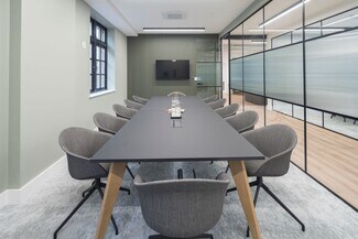 Plus de détails pour 35-42 Earlham St, Londres - Bureau à louer