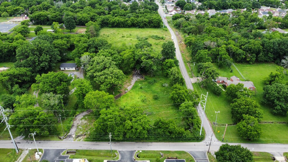 1017 Pierce Rd, Madison, TN à vendre - Photo du bâtiment - Image 2 de 4