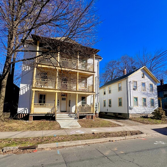 47-49 Lawlor St, New Britain, CT à vendre - Photo du bâtiment - Image 1 de 1