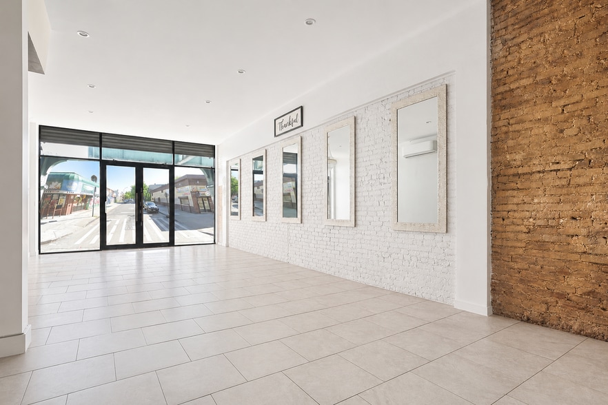 1792 Broadway, Brooklyn, NY for lease - Building Photo - Image 2 of 12