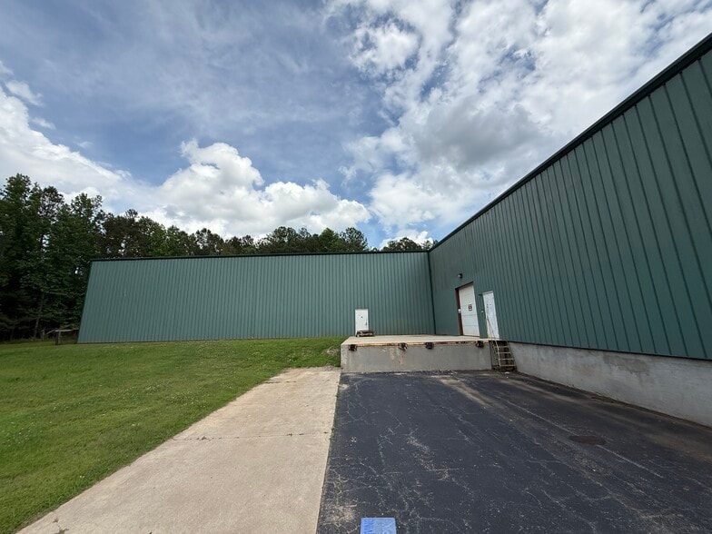 530 Old Post Rd, Gaffney, SC for lease - Building Photo - Image 3 of 11