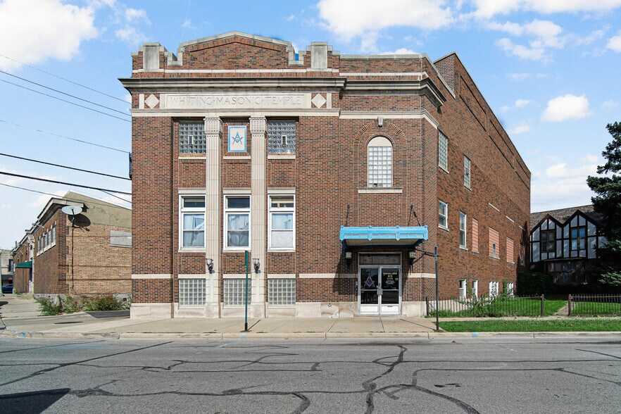 512 Temple St, Whiting, IN à vendre - Photo du bâtiment - Image 2 de 21