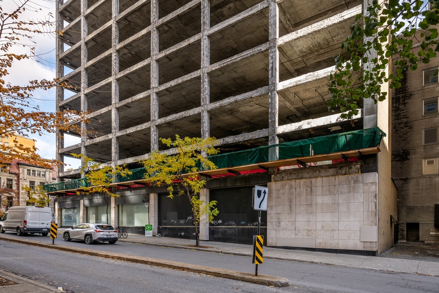 1210-1214 Rue Sherbrooke O, Montréal, QC à vendre - Photo du bâtiment - Image 3 de 8